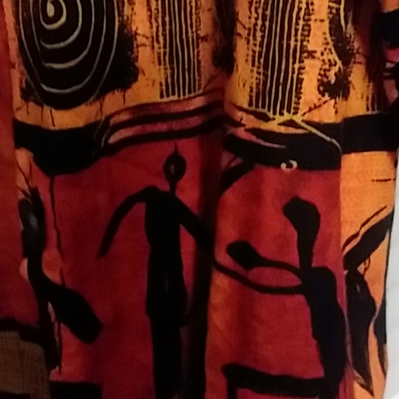 Essence tribal tunic blouse top - Picture 2 of 4